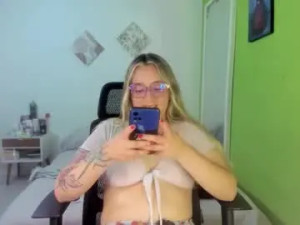 Enjoy watching complete scene called Dahia888 Cam porn model from chaturbate