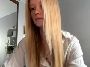 View this complete scene called Mittietonge Cam porn model from chaturbate