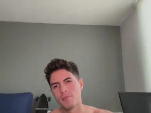 Play hardcore clip called alejandroxx7x19, 33 years old, male