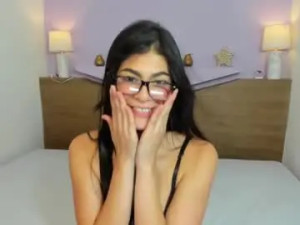 Enjoy watching HD movie titled Miarose82 Cam porn model from chaturbate