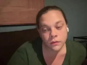 View the HD scene named holly23hopefull, 34 years old, trans