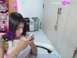 Watch complete movie named Amara_silk Cam porn model from cam4