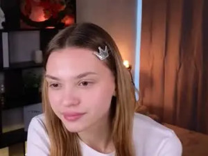 View the complete scene named Xolidaygirl Cam porn model from chaturbate