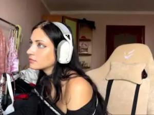 Stream this HD movie of YajairaWeare Cam porn model from bongacams