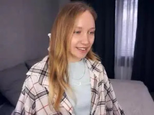 Play the full clip called Mckenziedyen Cam porn model from chaturbate