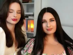 Play complete scene of Coricalcara Cam porn model from chaturbate