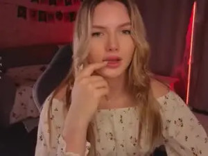 View this HD clip called Evilyn_next_door Cam porn model from chaturbate