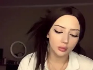 Play uncut clip called Laceyegizi Cam porn model from chaturbate