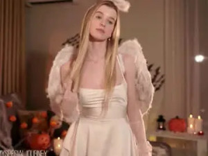 Stream the HD scene named Eli_journey Cam porn model from chaturbate