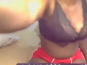 View the complete video of Geni_smart Cam porn model from chaturbate