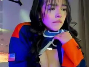 Watch HD video of Holy444 Cam porn model from camsoda