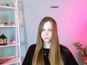 Enjoy watching uncensored movie titled Esme_moore_ Cam porn model from chaturbate