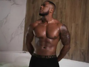 Stream uncut video called BenjaminCol, 30 years old, brunette hair male