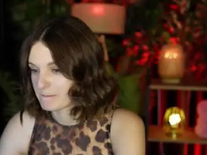 Watch the hardcore scene named Xoxo_molly Cam porn model from chaturbate