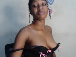 Stream the complete movie of Sugarmeltsxx Cam porn model from chaturbate