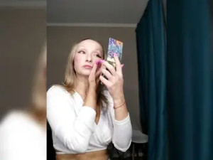 View this uncensored clip named Elennui Cam porn model from bongacams