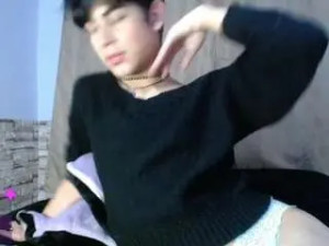 Watch the complete clip called sweetass-18, trans