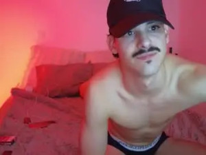 View uncut scene of alessioleone, 20 years old, male