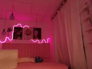 Stream the complete video called Sheyla_vegas Cam porn model from chaturbate