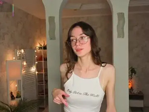 Stream the hardcore movie named ReneeLippeatt Cam porn model from stripchat
