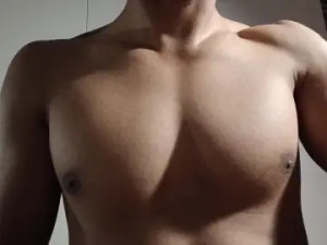 Watch complete movie titled Fogosoariano, 18 years old, male