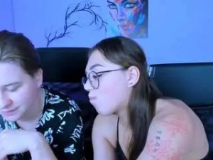 Stream this complete video of Suzi-love Cam porn model from camsoda