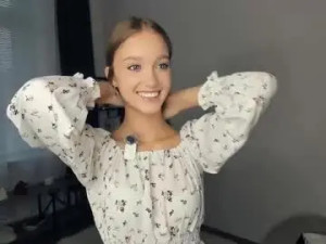 Stream this uncut clip named Alicemelison Cam porn model from chaturbate