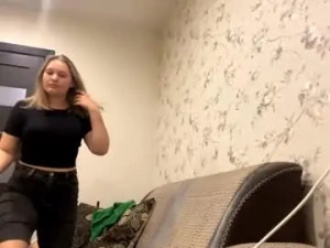 Stream this uncut scene named Alfrediacancer Cam porn model from chaturbate