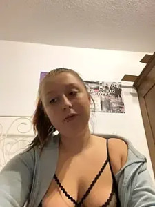 Stream hardcore movie called SweetieLina Cam porn model from stripchat