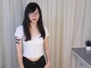 Watch uncensored video of Chloejesperson Cam porn model from camsoda