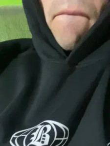 Stream complete clip of Ariel_6969, 30 years old, male