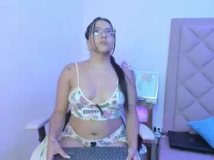 Stream the uncensored movie of Mialujan_ Cam porn model from chaturbate