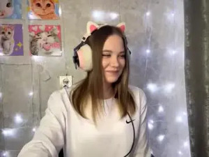 Enjoy watching the uncensored video called Emelinekinloch Cam porn model from chaturbate