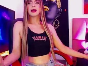 Play uncensored video named alanna-fierce, trans