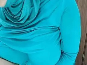 Enjoy watching the uncensored movie of Amalarabic Cam porn model from camsoda