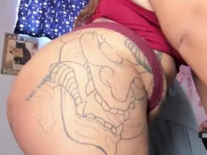 Stream the HD movie called Emilycollei Cam porn model from chaturbate