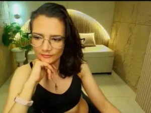 Watch complete scene called Violet_r_ Cam porn model from chaturbate
