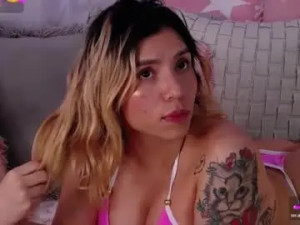 Play this HD video named Anntonellalee Cam porn model from chaturbate