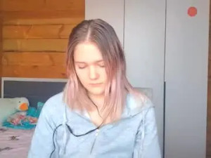 Play this complete scene of Kaseyretort Cam porn model from chaturbate