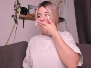 View HD video titled PinkiKitttti Cam porn model from bongacams
