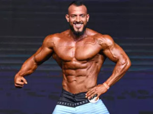 Play the uncensored scene titled AxelMarck, 30 years old, brunette hair male