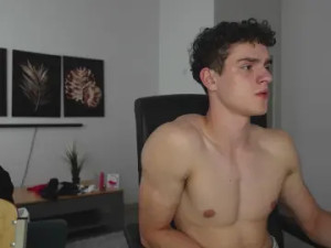 Play hardcore scene titled Brad_Holloway1, 18 years old, male