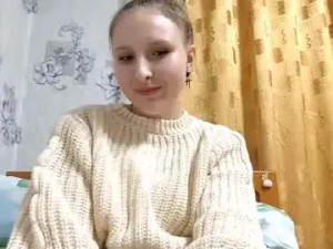 Watch this hardcore movie named Cassaundrairion Cam porn model from chaturbate