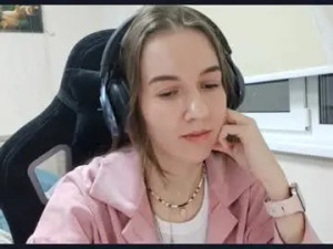 Watch complete video named Elizabethrobertello Cam porn model from chaturbate