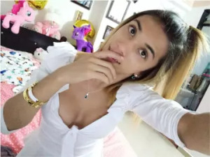 Enjoy watching complete movie titled Hannahpornstar, 18 years old, blonde hair trans