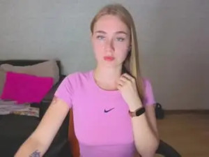 Watch uncut video of Rosalina0230 Cam porn model from chaturbate