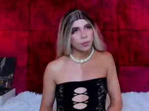 View full clip named liiacollins, 18 years old, trans