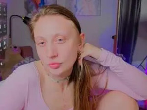 Watch this complete video of Sexycutes Cam porn model from camsoda
