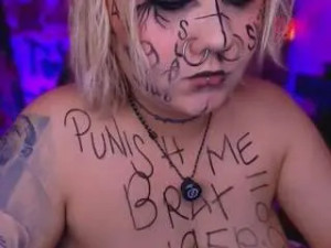 Stream this hardcore movie titled Lauratakint Cam porn model from camsoda
