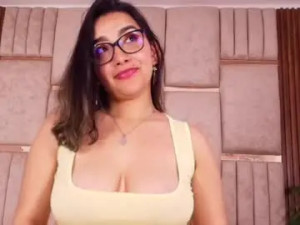 Enjoy watching full movie named Lorein_dim Cam porn model from chaturbate